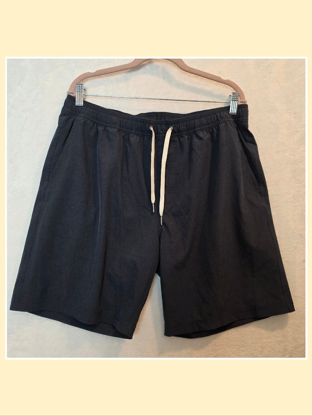 Fair Harbor 8" Black Shorts Mens XL  Athleisure Performance Lined Swim Trunks